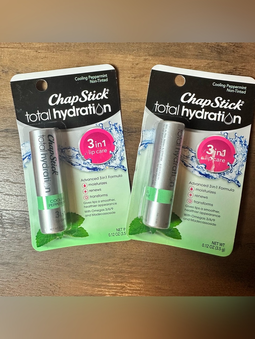 ChapStick Total Hydration 3-IN-1 Lip Care Cooling Peppermint NonTinted X2 Sealed